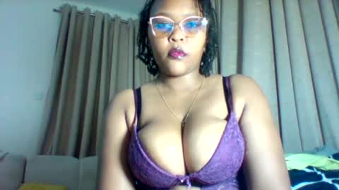 Snapshot of pretty_dee1 chatting on July 29, 2026, 3:48 am pretty_dee1 online show from July 29, 2026, 3:48 am
