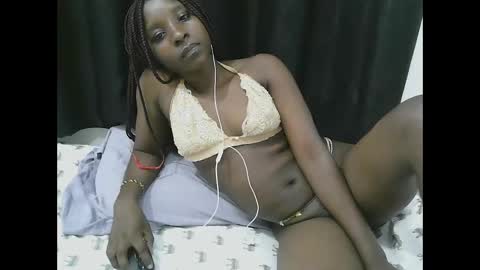 pretty online show from May 16, 2026, 12:40 am