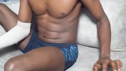 Snapshot of pretty_dollx01 chatting on June 13, 2026, 8:12 am Pretty dollx01 online show from June 13, 2026, 8:12 am