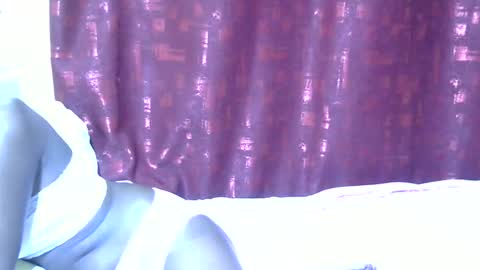 pretty_ebby online show from February 1, 2026, 10:03 am