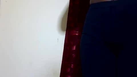 pretty_ebby online show from April 25, 2026, 3:20 pm