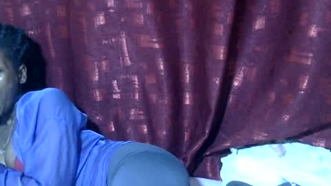 pretty_ebby online show from June 16, 2026, 2:09 pm