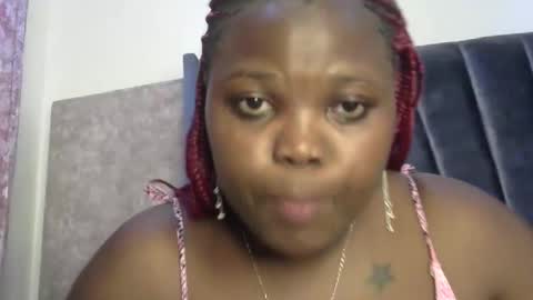 Snapshot of pretty_fel chatting on October 5, 2025, 5:33 pm pretty_fel online show from October 5, 2025, 5:33 pm