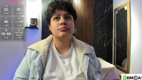 pretty_honey22 online show from August 6, 2026, 3:19 am