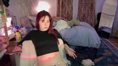 Sophie  online show from February 18, 2025, 1:21 am