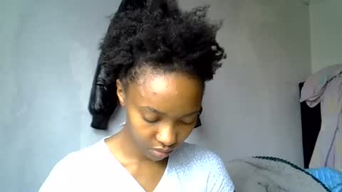 pretty jazminee online show from June 17, 2026, 9:56 am