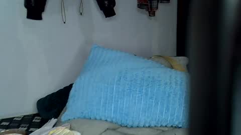 pretty jazminee online show from June 26, 2026, 3:49 pm