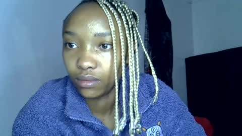 pretty jazminee online show from July 25, 2026, 12:20 am