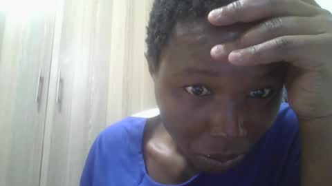 pretty_kemmy online show from September 15, 2025, 5:40 am