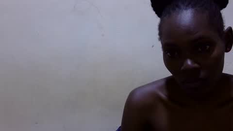 pretty_leila1 online show from March 16, 2026, 7:01 am