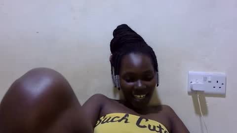 pretty_leila1 online show from May 2, 2026, 1:05 pm