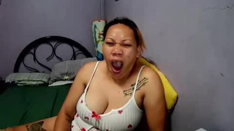 Snapshot of pretty_lyn08 chatting on June 1, 2026, 4:09 pm pretty_lyn08 online show from June 1, 2026, 4:09 pm