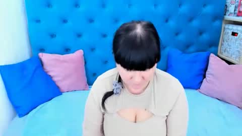 Snapshot of pretty_malika chatting on November 16, 2025, 5:35 am pretty_malika online show from November 16, 2025, 5:35 am