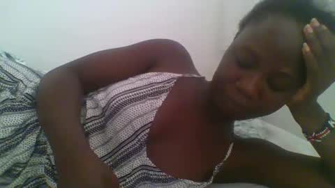 pretty_mellanin1 online show from December 17, 2024, 4:45 am