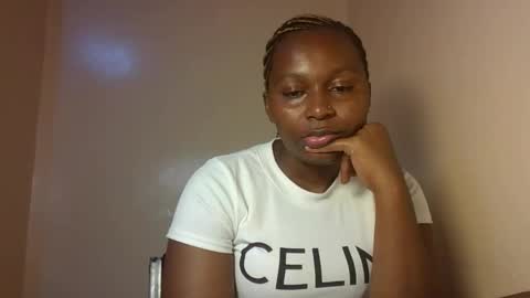 Essy online show from February 8, 2026, 7:28 pm
