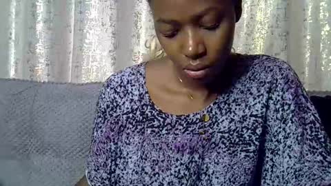 pretty_petite24 online show from September 16, 2025, 10:27 am