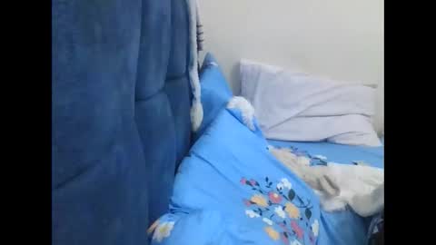 pretty_petite_ebony online show from May 19, 2026, 1:33 am