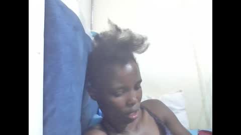 pretty_petite_ebony online show from May 20, 2026, 2:07 am