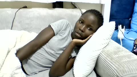 pretty_petite_ebony online show from July 1, 2026, 1:18 am
