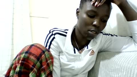 pretty_petite_ebony online show from July 25, 2026, 11:35 pm