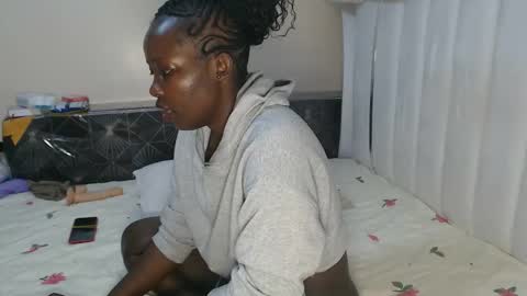 Snapshot of pretty_pussy2 chatting on September 11, 2025, 6:24 am Essy online show from September 11, 2025, 6:24 am