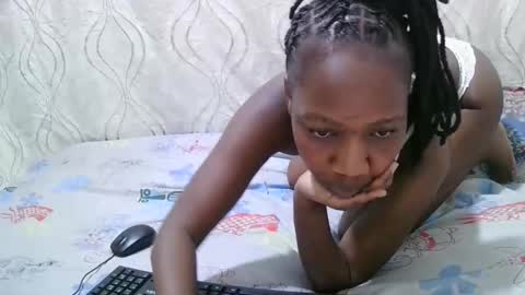 pretty_sally5 online show from February 3, 2025, 7:52 pm