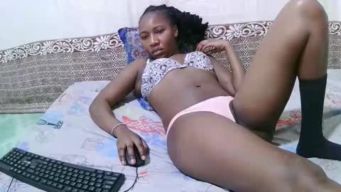 pretty_sally5 online show from February 22, 2025, 7:03 pm