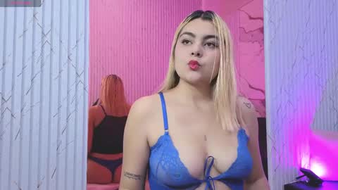 pretty_tay online show from May 9, 2026, 11:48 am