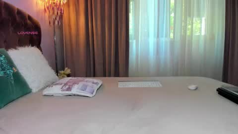 Snapshot of prettyadoraa chatting on June 19, 2026, 5:45 am Adora online show from June 19, 2026, 5:45 am