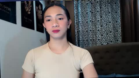 prettyakhira online show from March 22, 2026, 2:09 pm