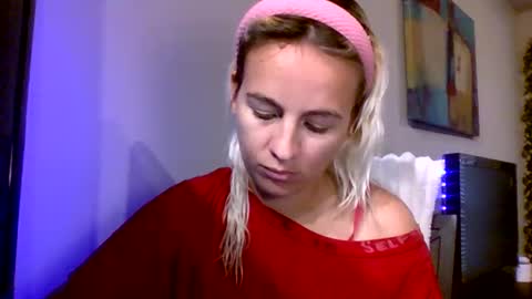 Snapshot of prettybabypetite chatting on March 5, 2026, 10:17 pm Missy Jack online show from March 5, 2026, 10:17 pm