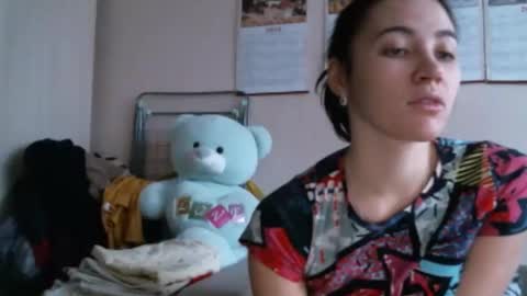 Bella online show from December 21, 2025, 5:47 am