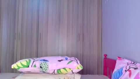 Snapshot of prettybigclit_ebony chatting on October 16, 2025, 7:31 am prettybigclit_ebony online show from October 16, 2025, 7:31 am