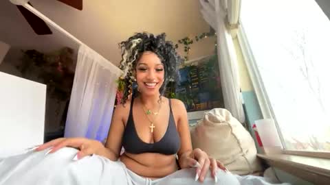 prettyblackgal online show from February 2, 2026, 12:20 am