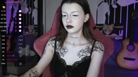 Violet online show from December 30, 2024, 6:42 am