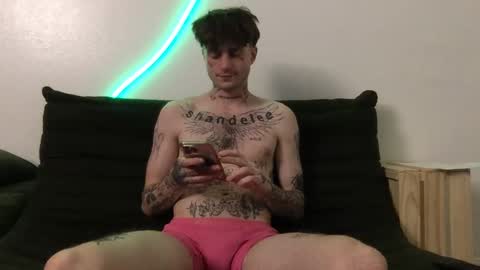 Snapshot of prettyboyszn chatting on November 12, 2025, 5:30 am pretty boy online show from November 12, 2025, 5:30 am