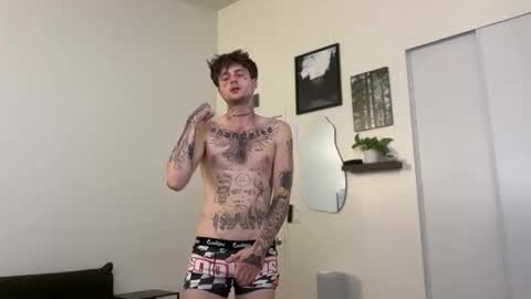 pretty boy online show from May 1, 2026, 6:07 am