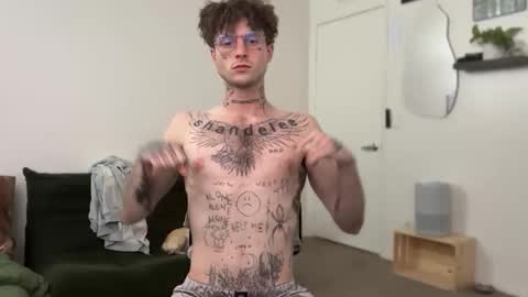 pretty boy online show from May 3, 2026, 5:02 am