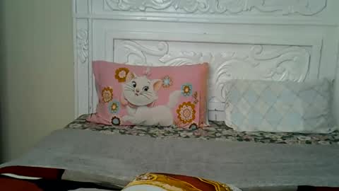 Bunny online show from October 17, 2025, 3:36 pm