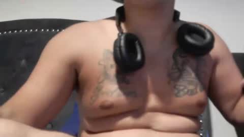 DADDYDICRICO6969 online show from October 27, 2025, 6:56 pm