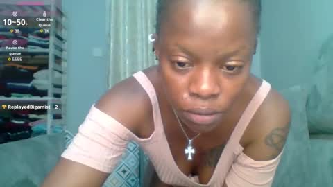 Snapshot of prettyela chatting on September 18, 2025, 12:12 am PrettyEla online show from September 18, 2025, 12:12 am