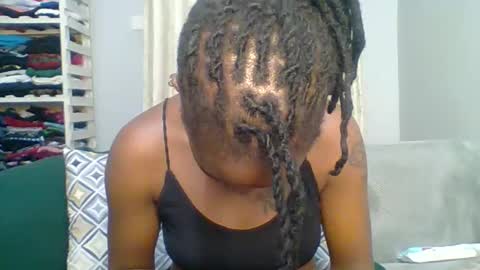 Snapshot of prettyela chatting on January 13, 2026, 12:27 am PrettyEla online show from January 13, 2026, 12:27 am