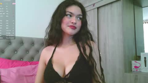 Emma  online show from February 9, 2025, 5:01 pm