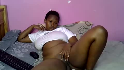 Snapshot of prettyghats chatting on October 11, 2025, 6:39 pm prettyghats online show from October 11, 2025, 6:39 pm