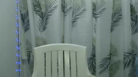 prettygirl_ynna online show from November 7, 2025, 8:58 am