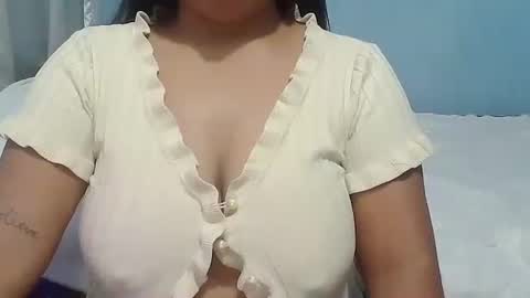 prettygirl_ynna online show from March 6, 2026, 3:25 am