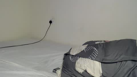 Mary online show from March 8, 2025, 11:27 am