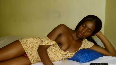 Snapshot of prettygoddess1 chatting on June 5, 2026, 5:25 am Mary online show from June 5, 2026, 5:25 am