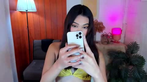 prettyhothugecock online show from January 7, 2026, 11:23 am