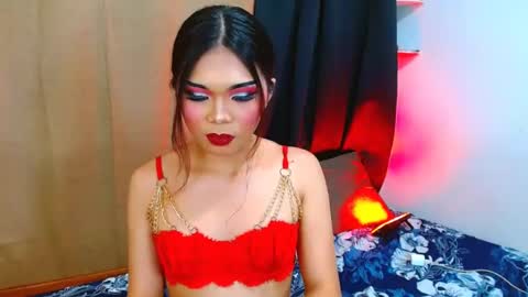 Snapshot of prettyiziets chatting on February 4, 2025, 2:17 am prettyiziets online show from February 4, 2025, 2:17 am